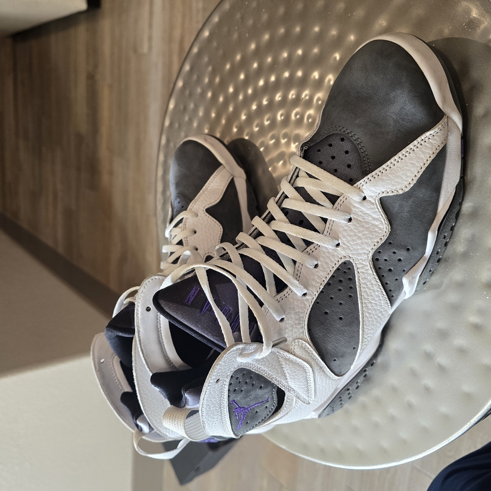 Jordan Men's Gray and White Sneakers